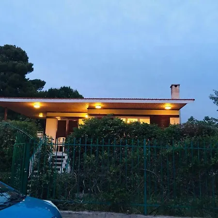 Angela Seaside Summer House Dhílesi